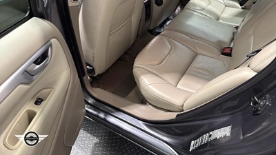 Lot 392 - 2004 VOLVO V70 T5 SE AUTO