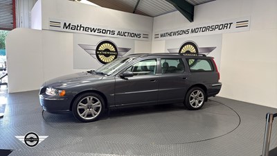 Lot 392 - 2004 VOLVO V70 T5 SE AUTO