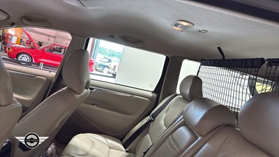 Lot 392 - 2004 VOLVO V70 T5 SE AUTO