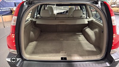 Lot 392 - 2004 VOLVO V70 T5 SE AUTO