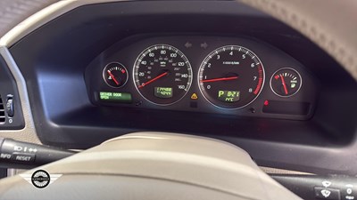 Lot 392 - 2004 VOLVO V70 T5 SE AUTO