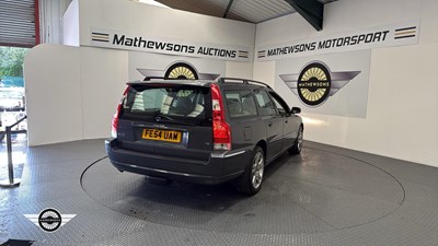 Lot 392 - 2004 VOLVO V70 T5 SE AUTO