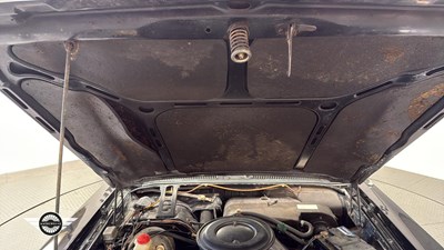 Lot 568 - 1975 FORD GRANADA GHIA