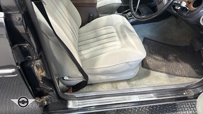 Lot 568 - 1975 FORD GRANADA GHIA