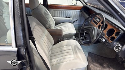 Lot 568 - 1975 FORD GRANADA GHIA