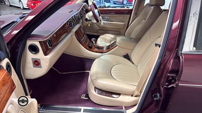 Lot 458 - 2000 BENTLEY ARNAGE RED LABEL AUTO