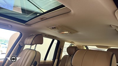 Lot 432 - 2004 LAND ROVER RANGE ROVER VOGUE V8 AUTO
