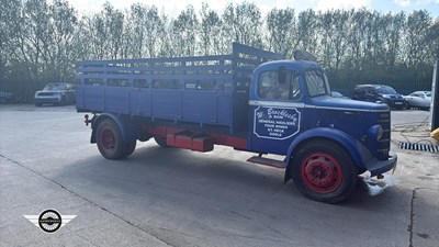 Lot 50 - 1951 BEDFORD DROPSIDE LORRY
