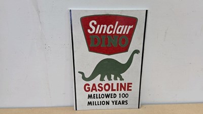 Lot 95 - WOODEN HAND PAINTED SINCLAIR DINO GASOLINE SIGN 20" X 14" ALL PROCEEDS TO CHARITY