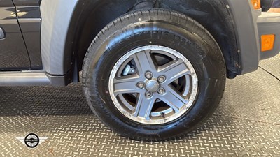 Lot 566 - 2005 JEEP CHEROKEE RENEGADE CRD A