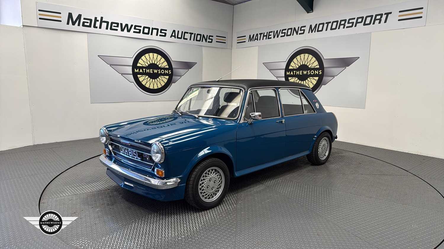 Lot 492 - 1972 AUSTIN 1300 GT