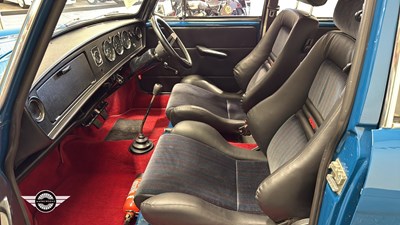 Lot 492 - 1972 AUSTIN 1300 GT