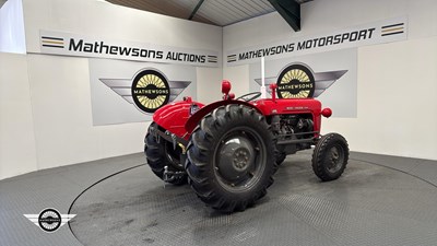 Lot 560 - 1964 MASSEY FERGUSON 35 X