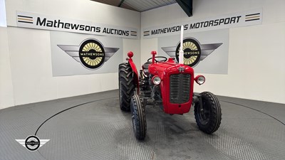 Lot 560 - 1964 MASSEY FERGUSON 35 X