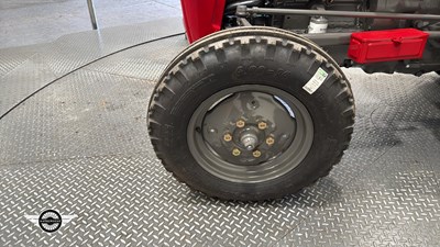 Lot 560 - 1964 MASSEY FERGUSON 35 X
