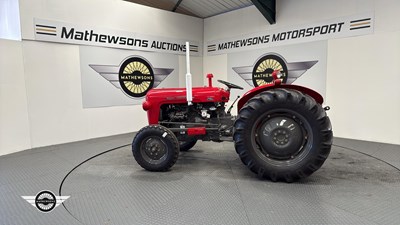 Lot 560 - 1964 MASSEY FERGUSON 35 X