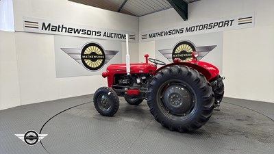 Lot 560 - 1964 MASSEY FERGUSON 35 X