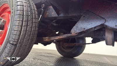 Lot 68 - 1974 LAND ROVER