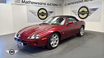 Lot 760 - 1997 JAGUAR XK8 CONVERTIBLE AUTO
