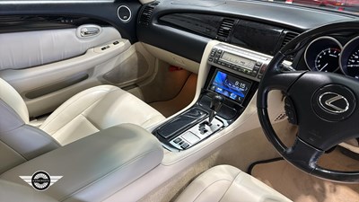 Lot 208 - 2006 LEXUS