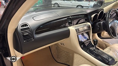 Lot 208 - 2006 LEXUS