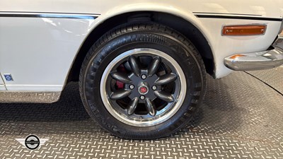 Lot 800 - 1976 TRIUMPH STAG