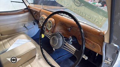 Lot 40 - 1947 TRIUMPH ROADSTER