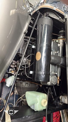 Lot 40 - 1947 TRIUMPH ROADSTER