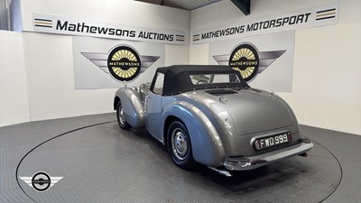 Lot 40 - 1947 TRIUMPH ROADSTER