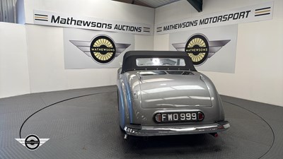 Lot 40 - 1947 TRIUMPH ROADSTER