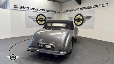 Lot 40 - 1947 TRIUMPH ROADSTER