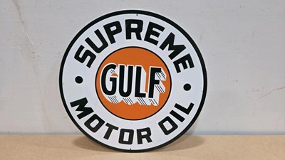 Lot 527 - GULF SUPREME MOTOR OIL REPRO ENAMEL SIGN 20" DIA