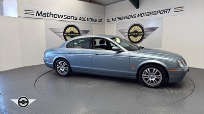 Lot 498 - 2004 JAGUAR S-TYPE DIESEL