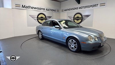 Lot 498 - 2004 JAGUAR S-TYPE DIESEL