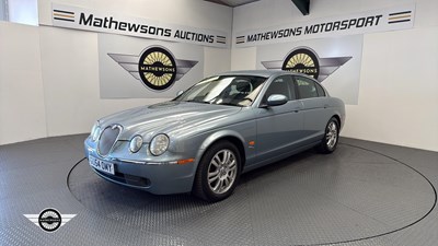 Lot 498 - 2004 JAGUAR S-TYPE DIESEL