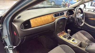 Lot 498 - 2004 JAGUAR S-TYPE DIESEL