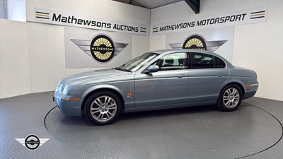 Lot 498 - 2004 JAGUAR S-TYPE DIESEL