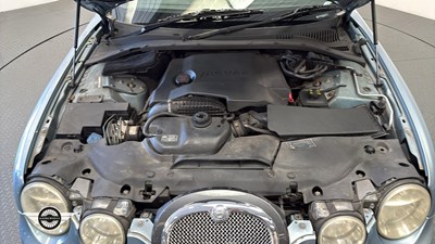 Lot 498 - 2004 JAGUAR S-TYPE DIESEL