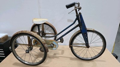 Lot 707 - CHILD'S WINKIE TRYCYCLE