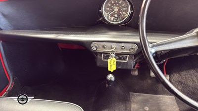 Lot 715 - 1968 AUSTIN MINI