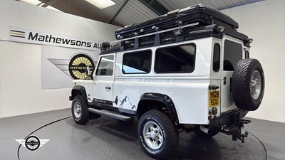 Lot 318 - 2001 LAND ROVER DEFENDER 110 TD5