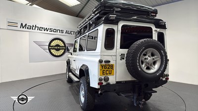 Lot 318 - 2001 LAND ROVER DEFENDER 110 TD5