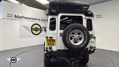 Lot 318 - 2001 LAND ROVER DEFENDER 110 TD5