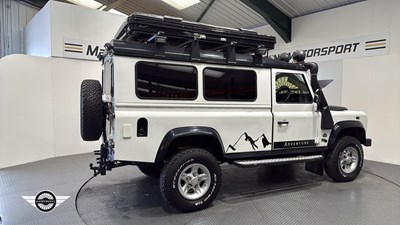Lot 318 - 2001 LAND ROVER DEFENDER 110 TD5