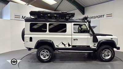 Lot 318 - 2001 LAND ROVER DEFENDER 110 TD5