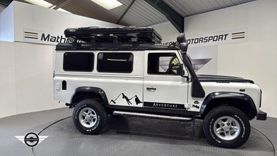 Lot 318 - 2001 LAND ROVER DEFENDER 110 TD5