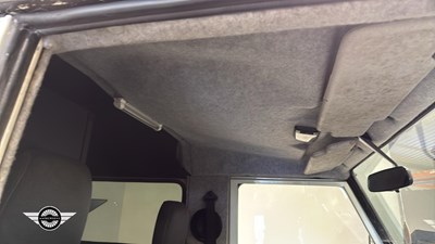 Lot 318 - 2001 LAND ROVER DEFENDER 110 TD5