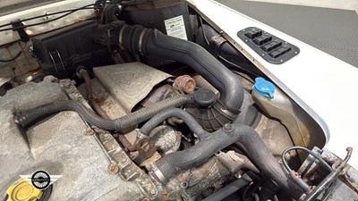 Lot 318 - 2001 LAND ROVER DEFENDER 110 TD5