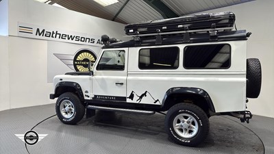 Lot 318 - 2001 LAND ROVER DEFENDER 110 TD5