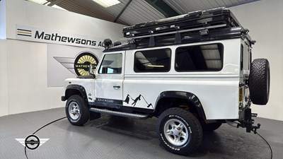 Lot 318 - 2001 LAND ROVER DEFENDER 110 TD5
